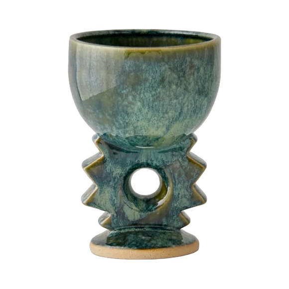 Urban Krya Outfitters Ceramic Planter - Picture 1 of 7